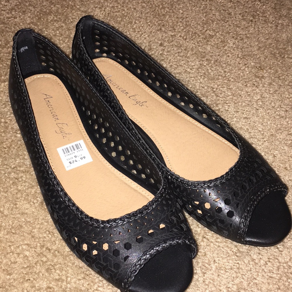 Open toe flats